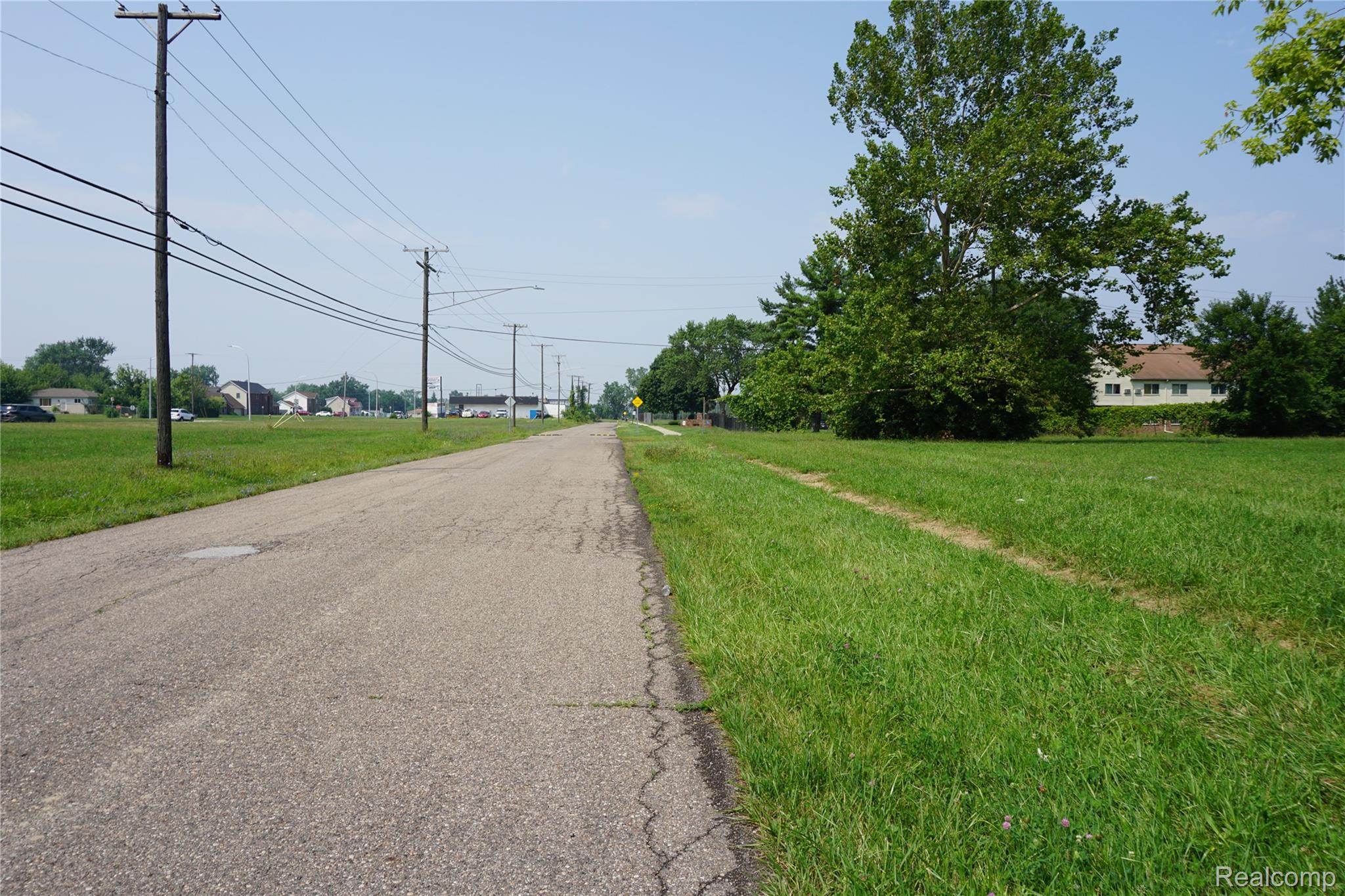 Vacant Wayland Court Inkster City MI 48141