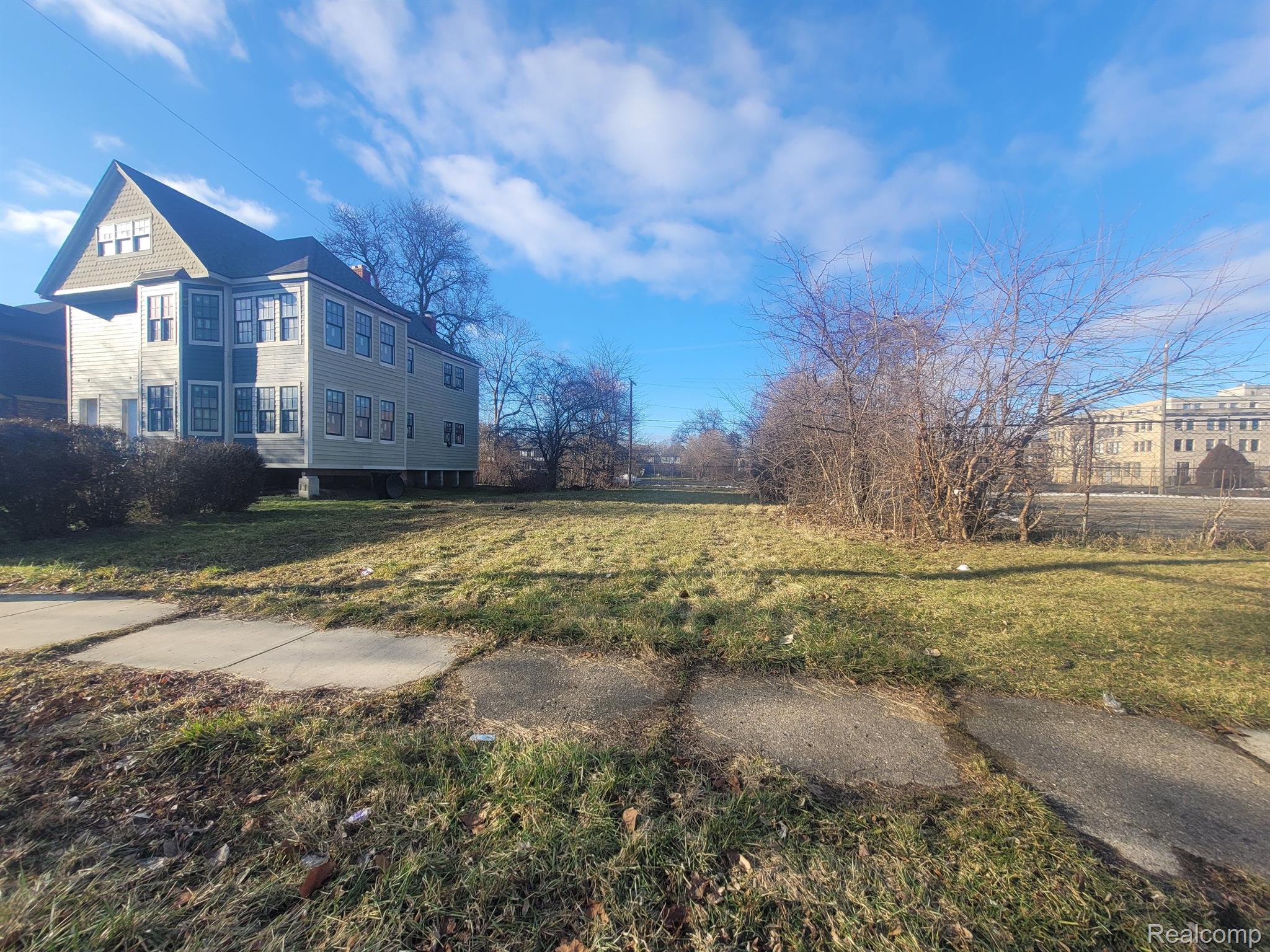 90 Blaine Street Detroit City MI 48202