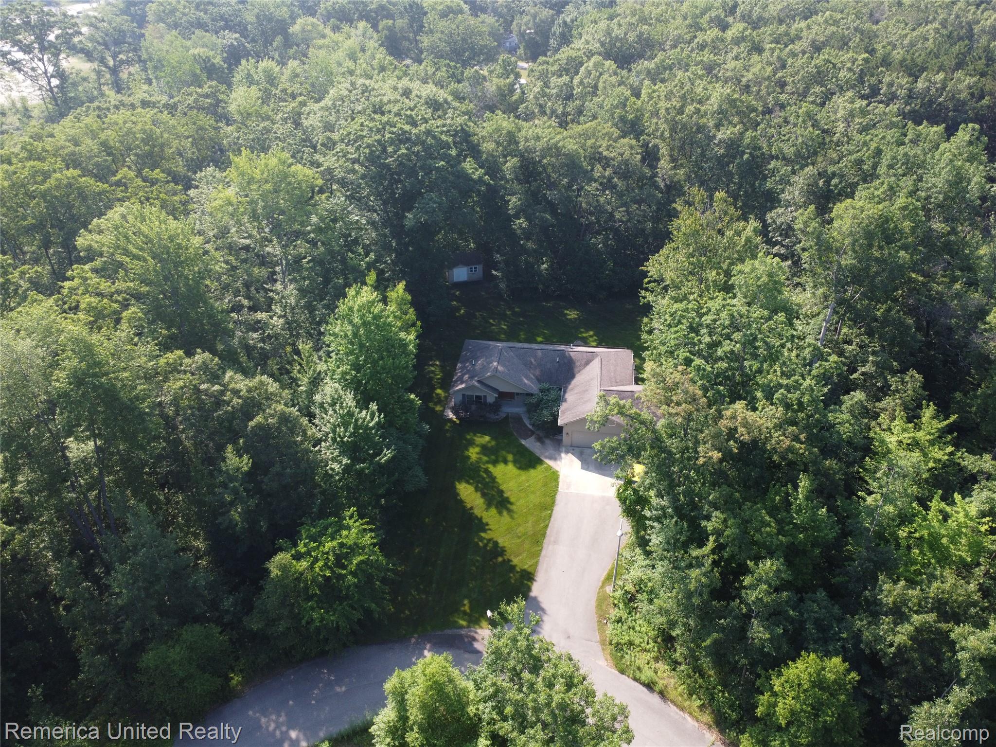 Ville Pondside Drive Lot 22 Surrey Township MI 48622