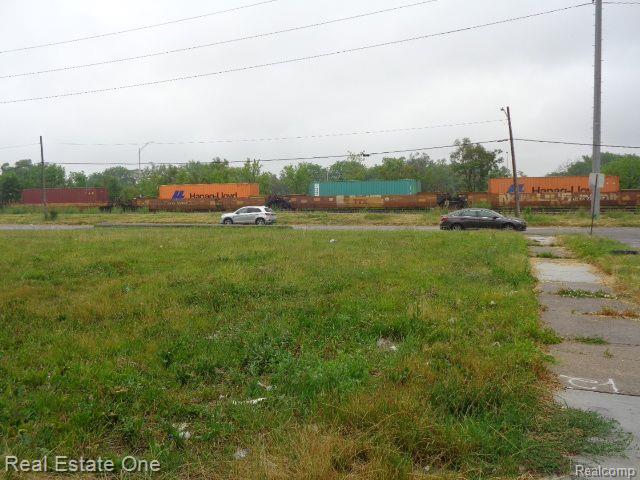 16530 Fullerton Street Detroit City MI 48227