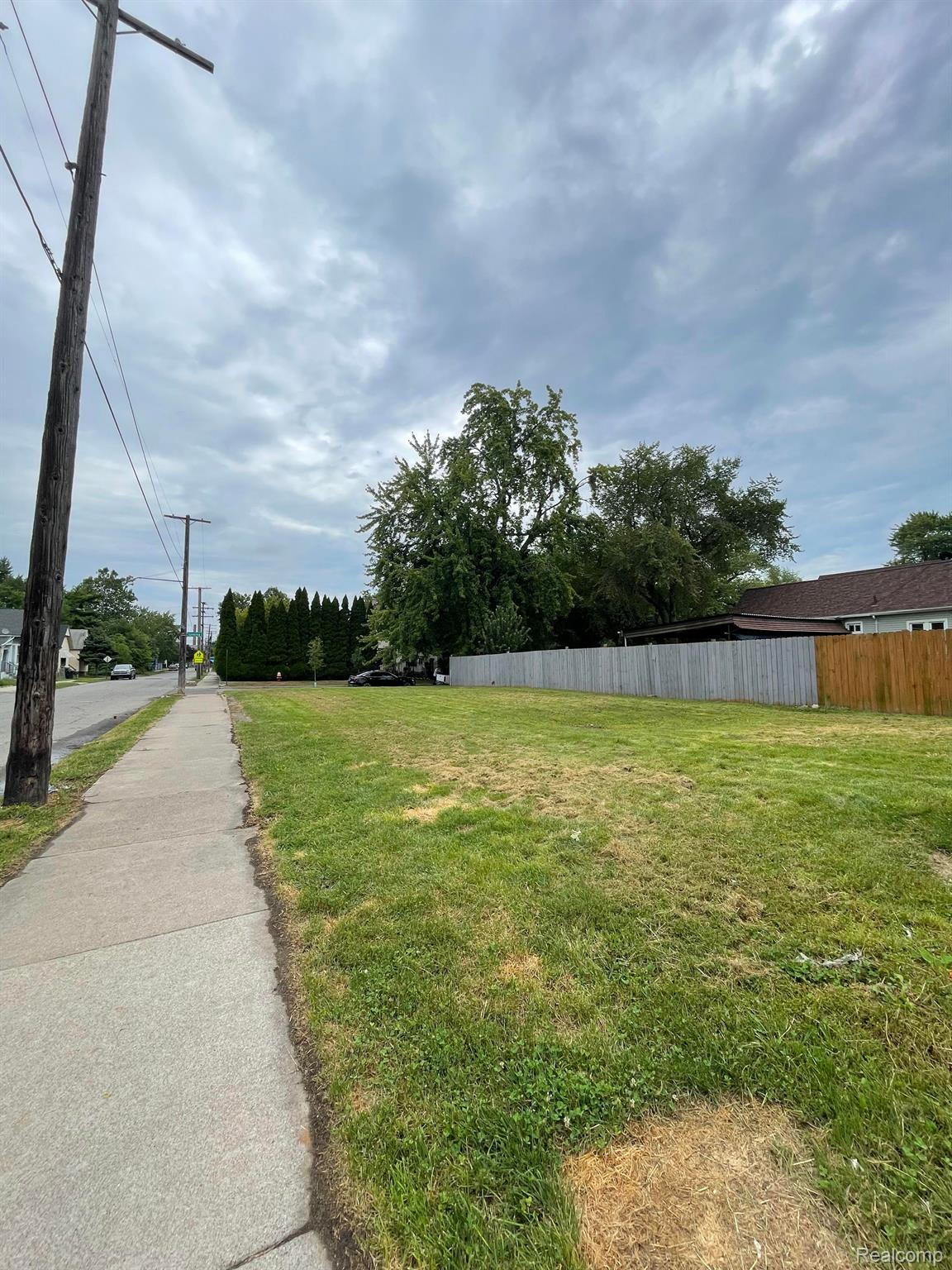 1497 Lansing Street Detroit City MI 48209