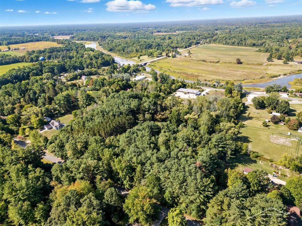 Ville Sandy Ridge Drive Edenville Township MI 48620