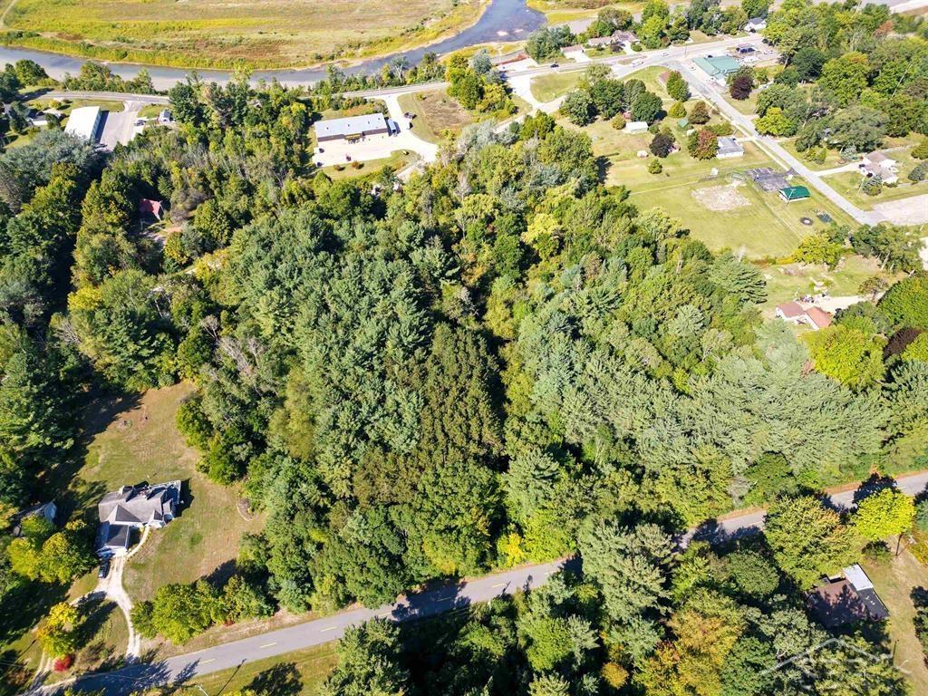 Ville Sandy Ridge Drive Edenville Township MI 48620