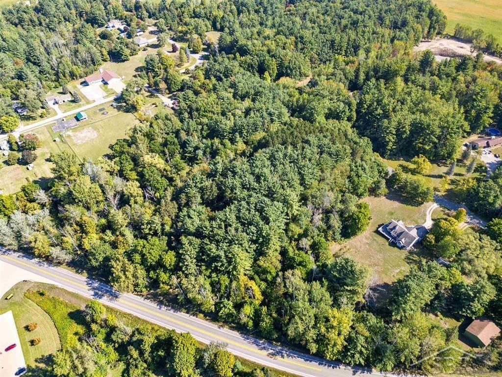 Ville Sandy Ridge Drive Edenville Township MI 48620