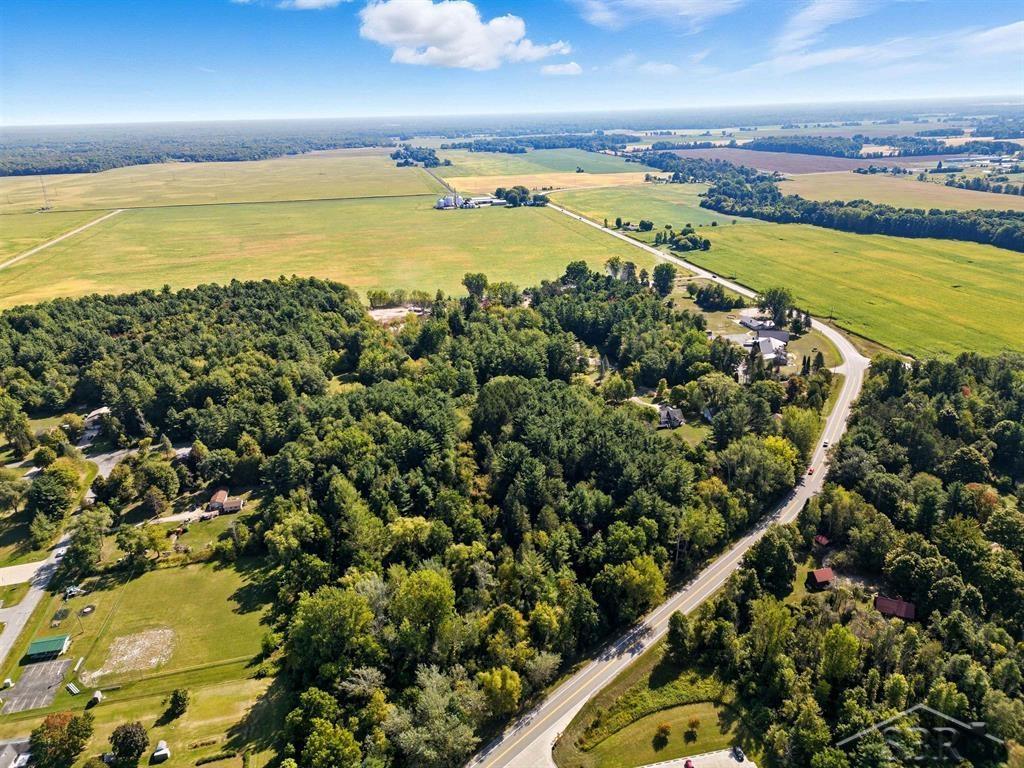 Ville Sandy Ridge Drive Edenville Township MI 48620