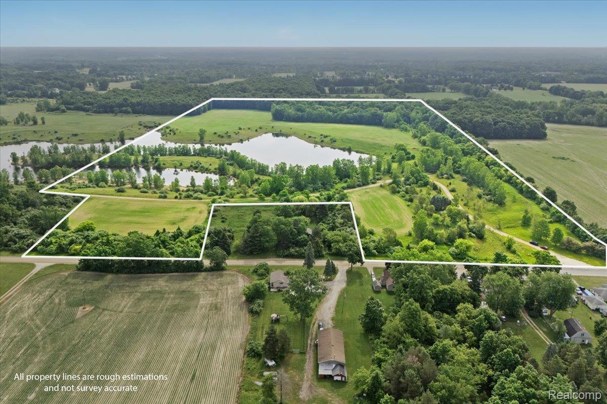 Ville N Fleming Road Fowlerville Village MI 48836