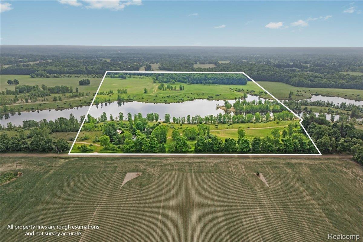 Ville N Fleming Road Fowlerville Village MI 48836