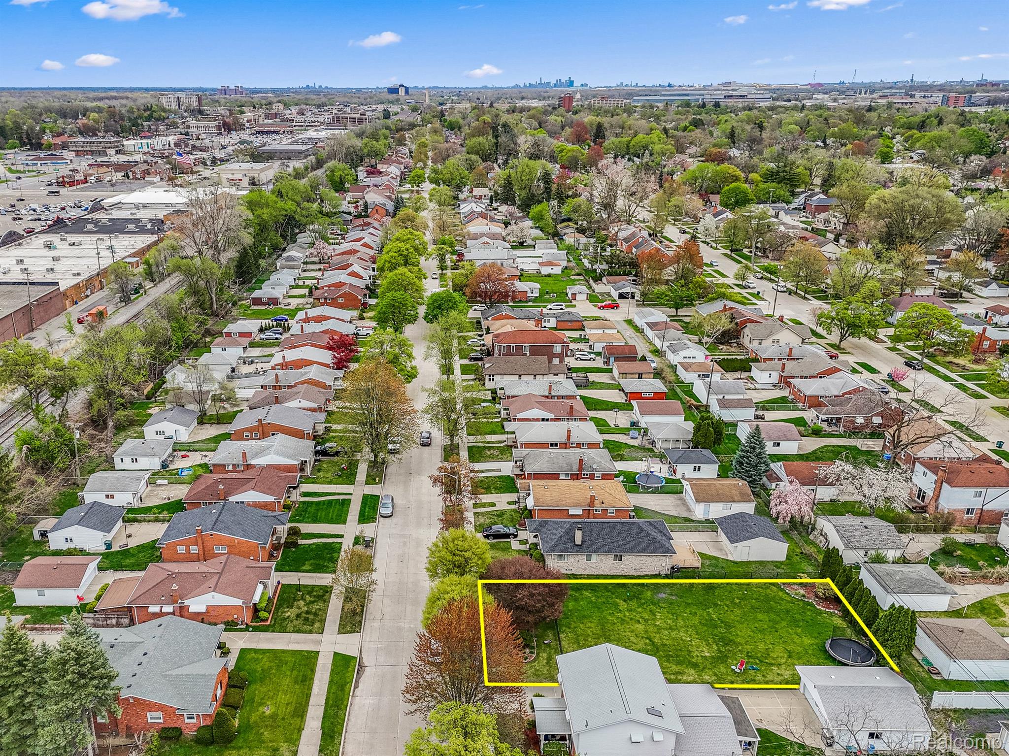 23323 Park Street Dearborn City MI 48124