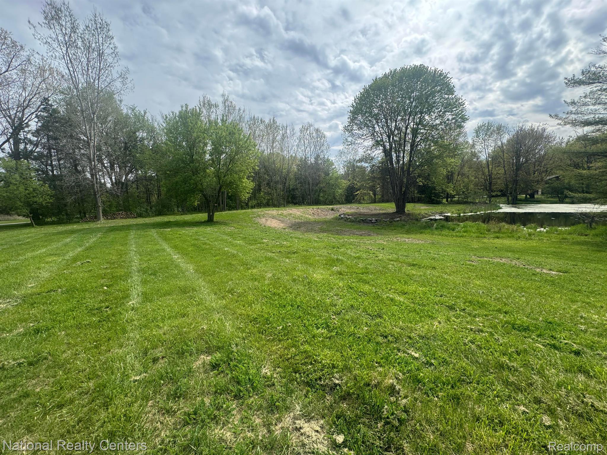 0000 Pinewood Milford Charter Township MI 48381