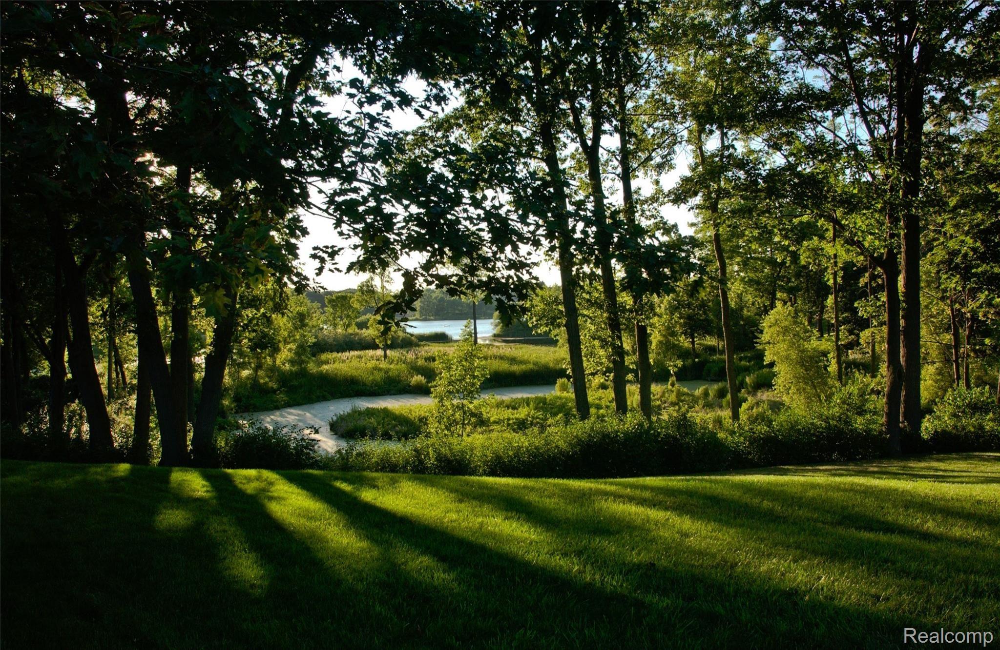 2670 Turtle Lake Drive Bloomfield Charter Township MI 48302