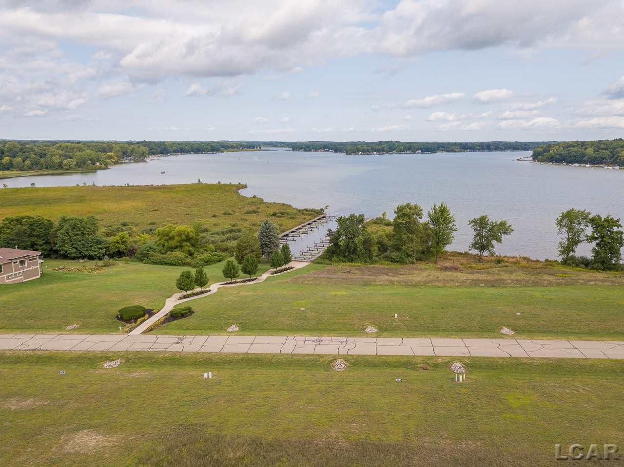 109 Bloomfield Boulevard Cambridge Township MI 49230