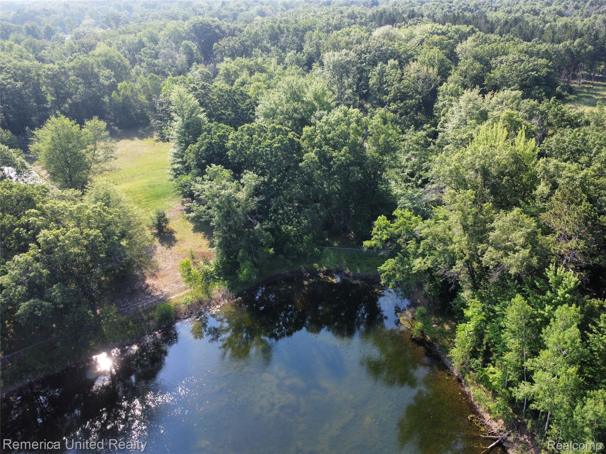 Ville Pondside Drive Lot 18 Surrey Township MI 48622