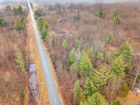40609 76TH Street Covert Township MI 49043