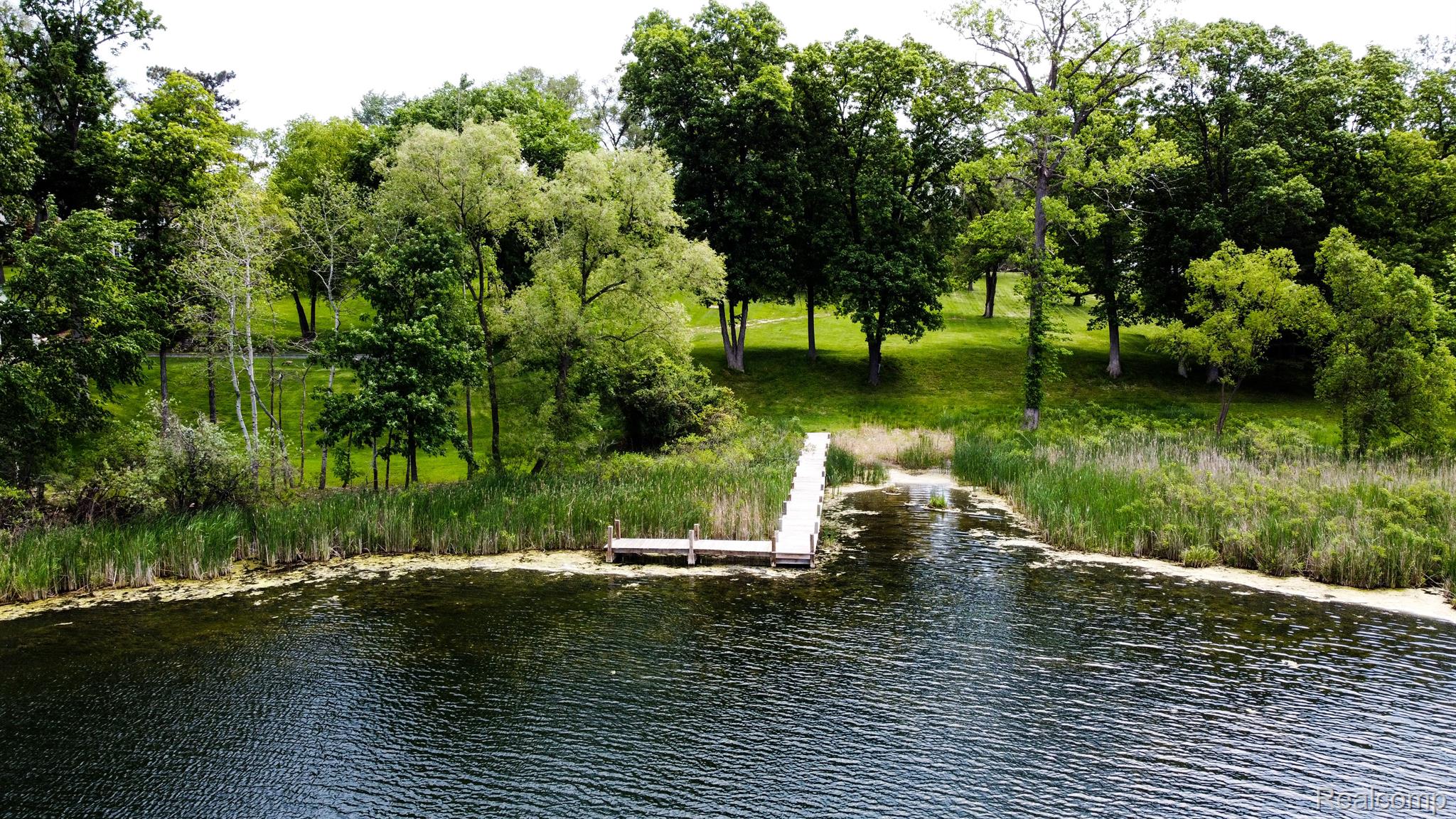 2630 Turtle Lake Drive Bloomfield Charter Township MI 48302