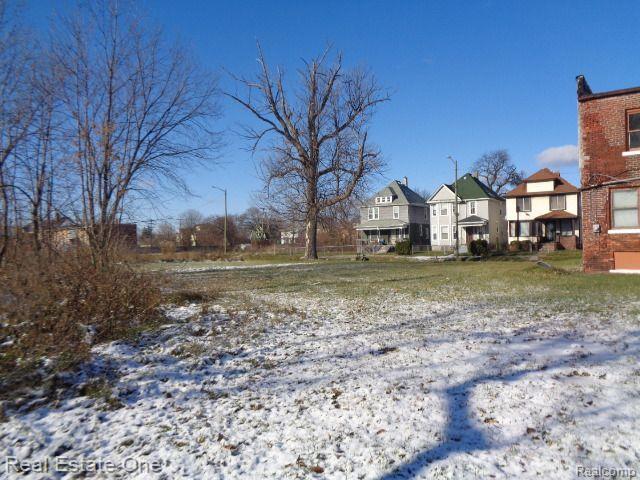 9039 3rd Street Detroit City MI 48202