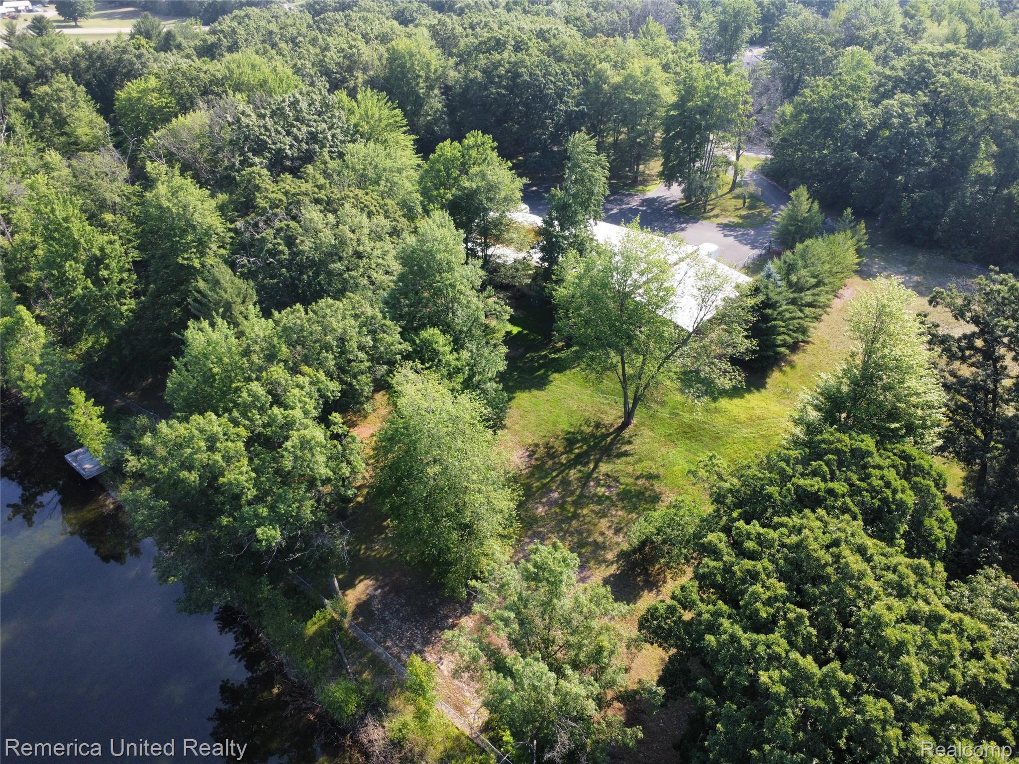 Ville Pondside Drive Lot 23 Surrey Township MI 48622