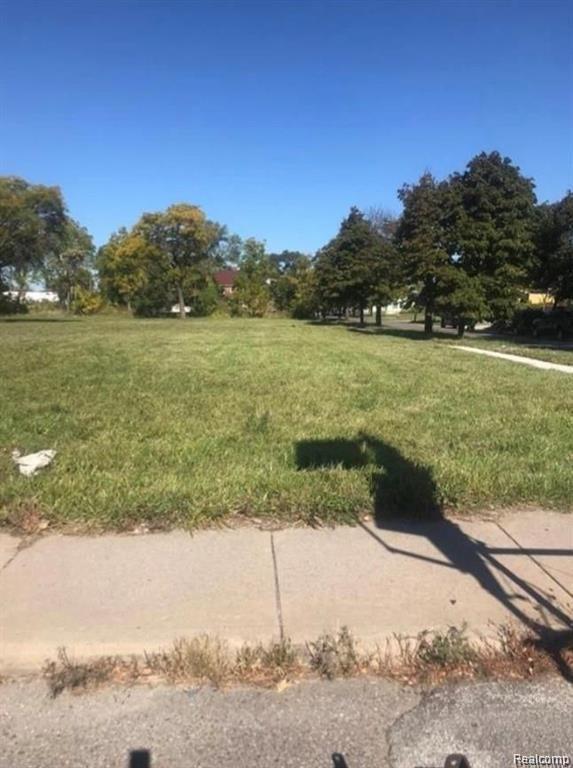 2140 W Warren Avenue Detroit City MI 48208