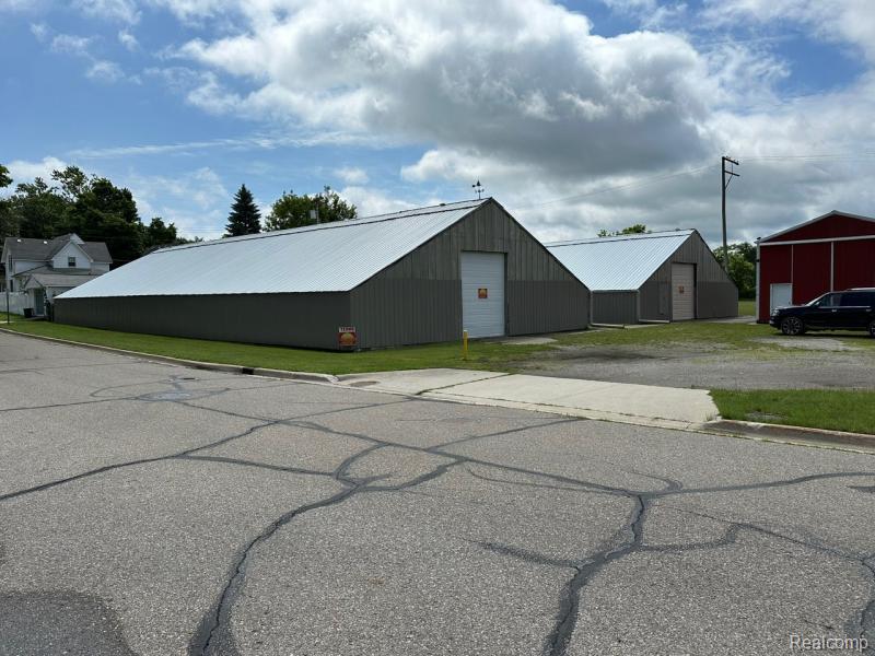 350 N Jackson Street Lapeer City MI 48446