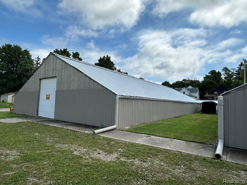 350 N Jackson Street Lapeer City MI 48446