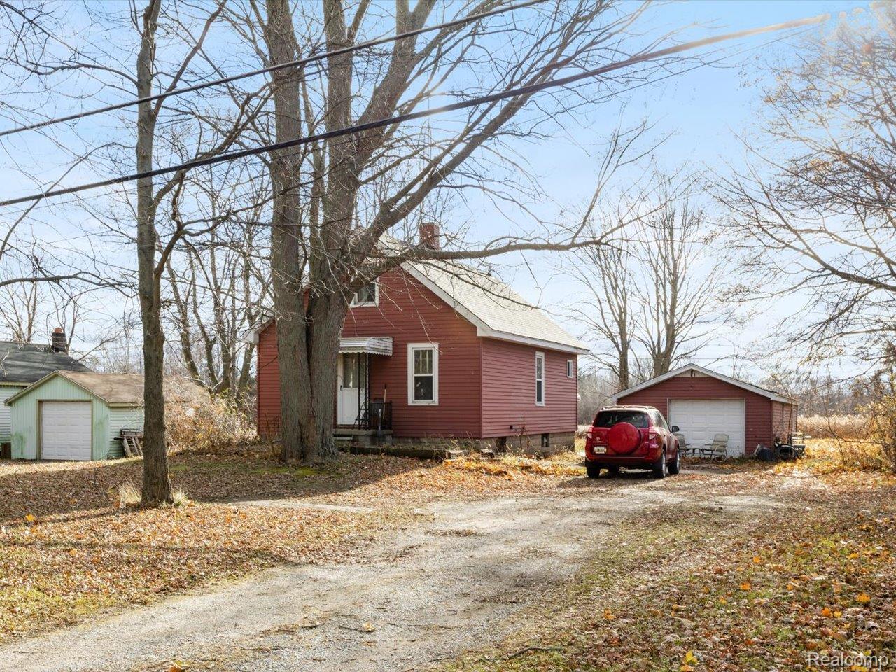 Ville Oxbow Drive Fort Gratiot Charter Township MI 48059