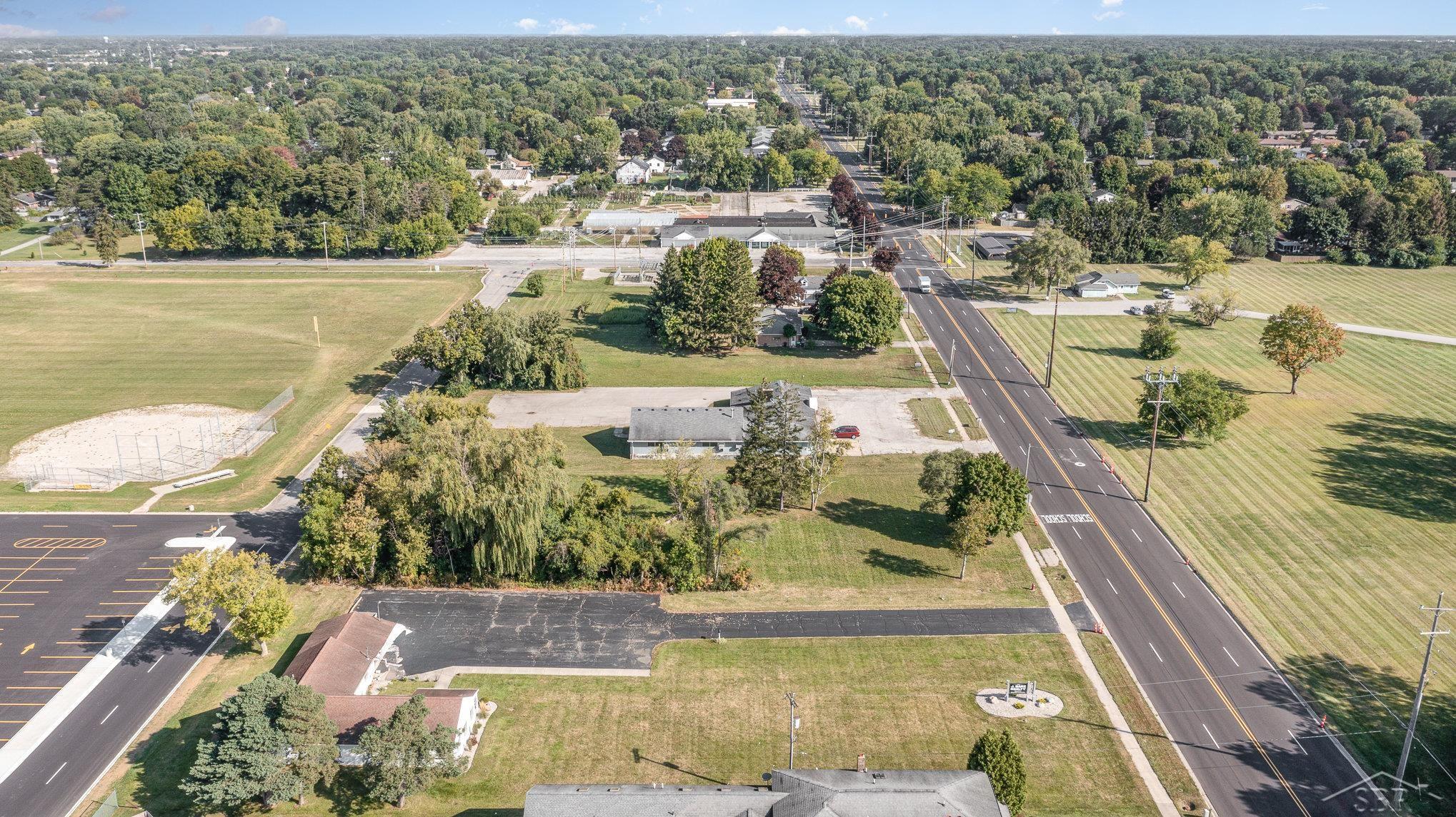 765 N Center Road Saginaw Charter Township MI 48638