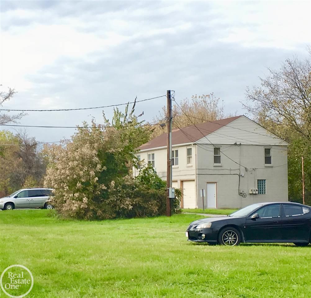 45729 Gratiot Avenue Macomb Township MI 48042