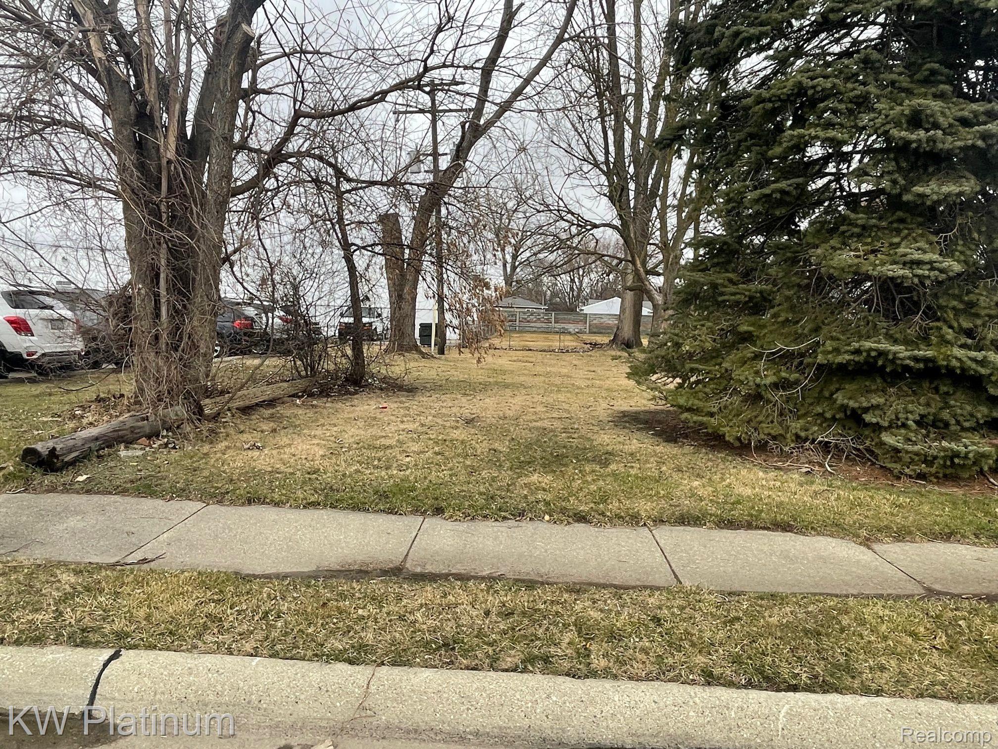 4225 Kiefer Avenue Warren City MI 48091