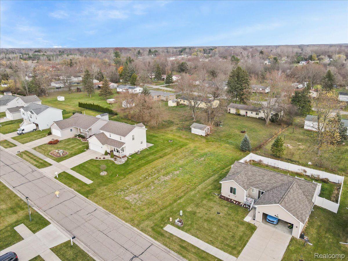 3109 Dahlia Burton City MI 48519