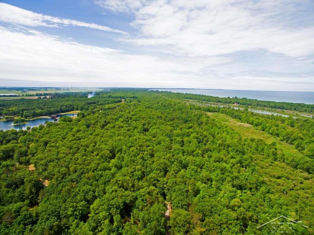 County Kerry Drive Caseville City MI 48725
