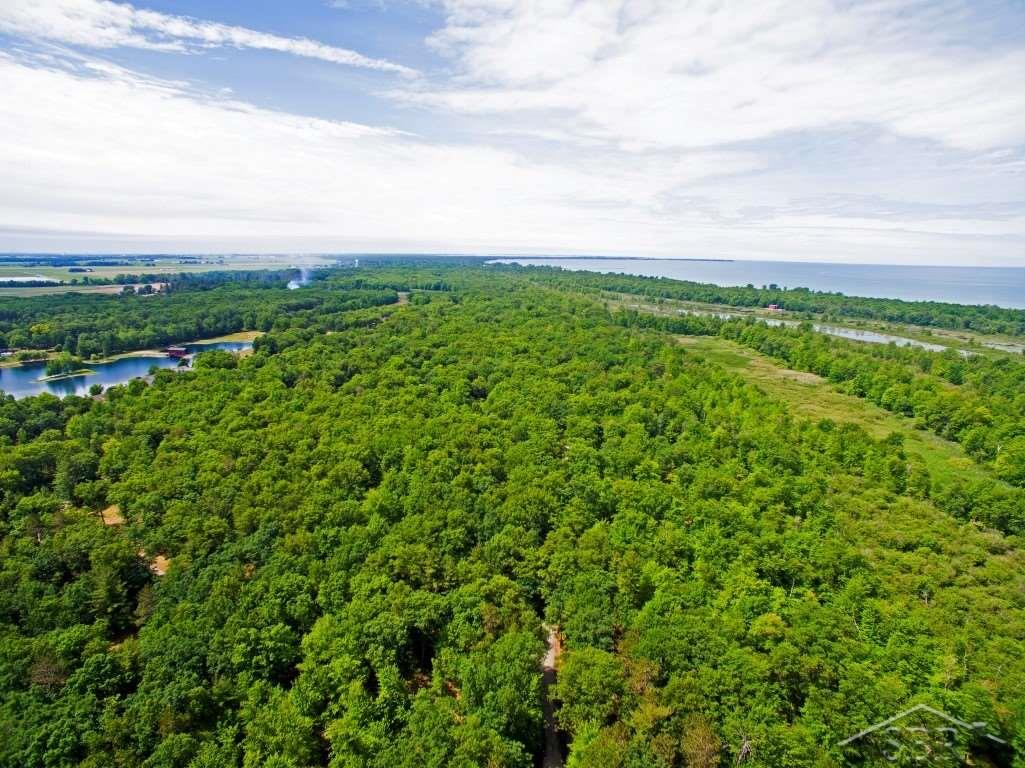 County Kerry Drive Caseville City MI 48725