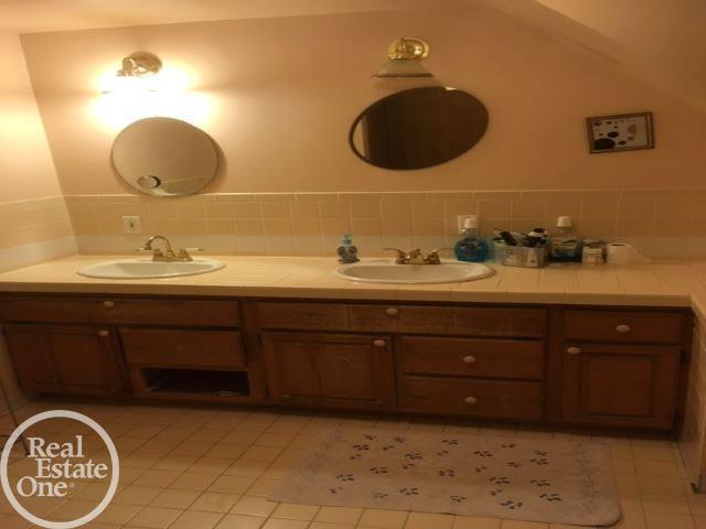 11025 16 1/2 Mile Road Sterling Heights City MI 48312