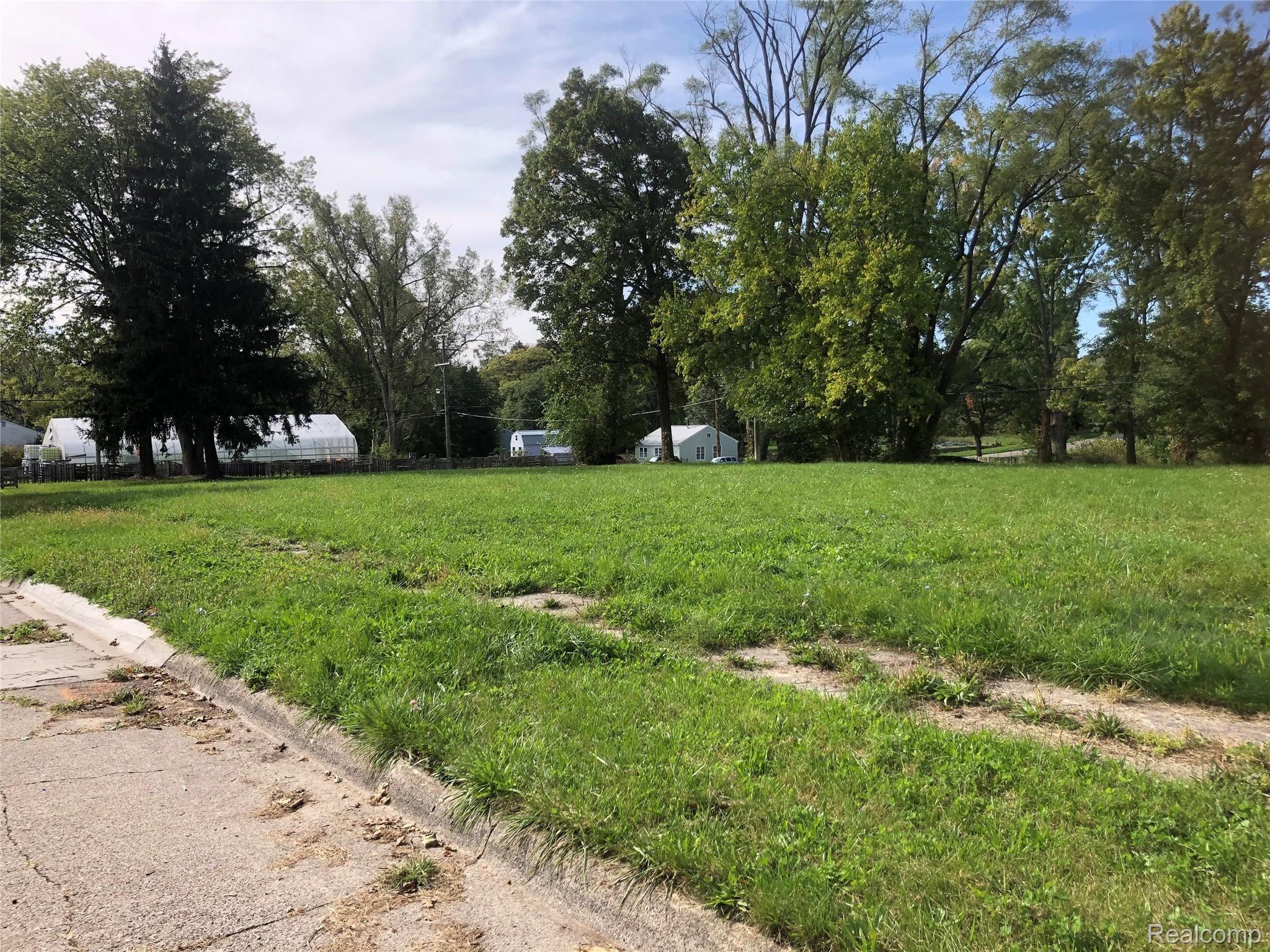 14807 Burgess Detroit City MI 48223