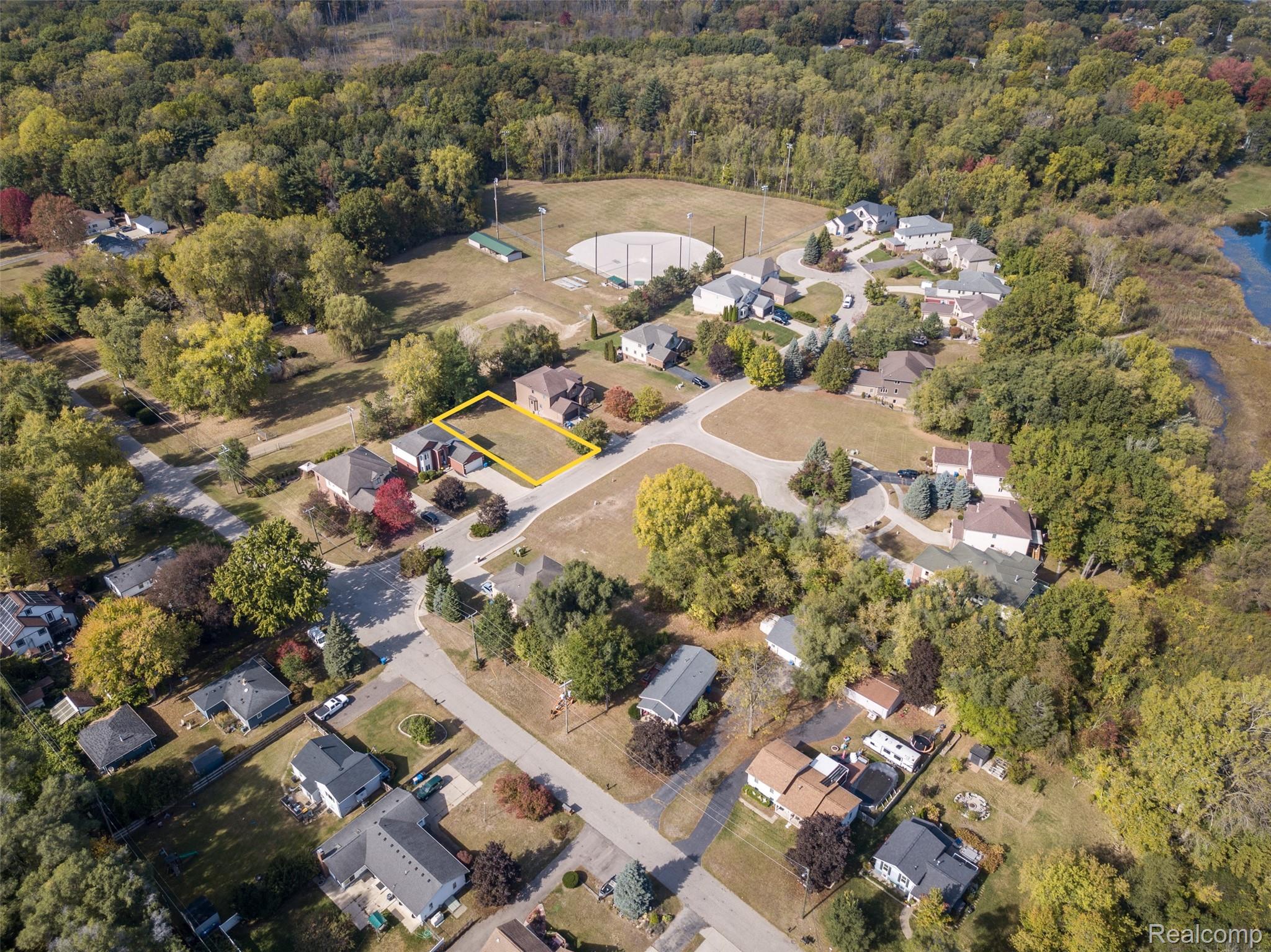 257 Madeleine Lane Waterford Charter Township MI 48328