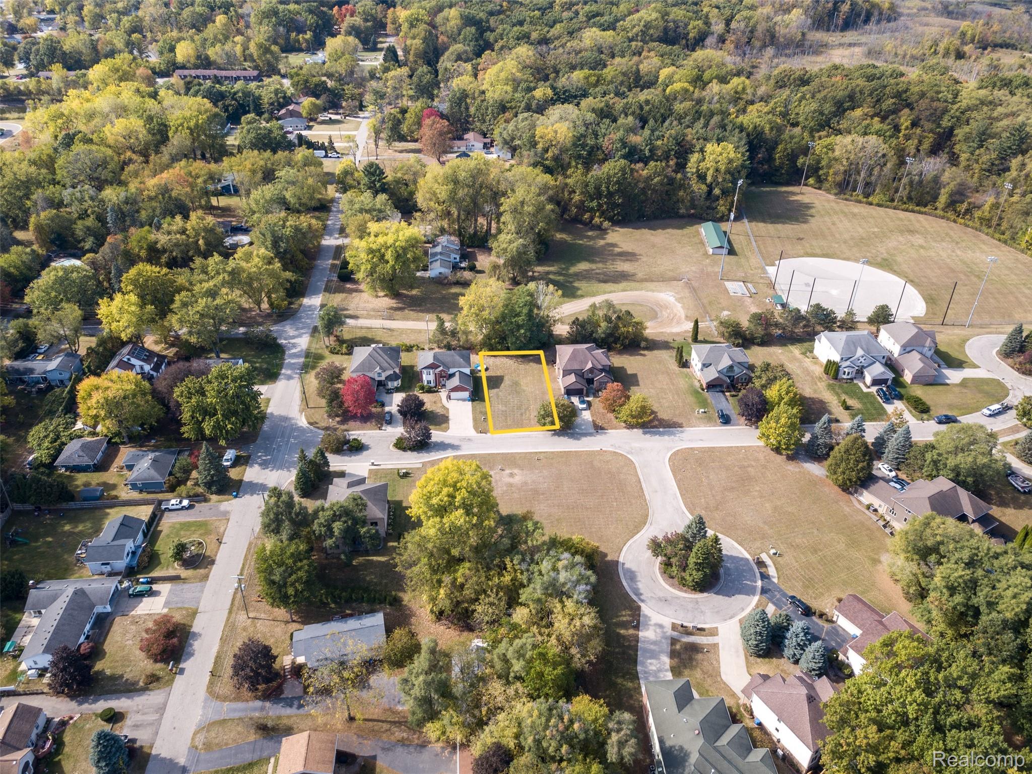 257 Madeleine Lane Waterford Charter Township MI 48328