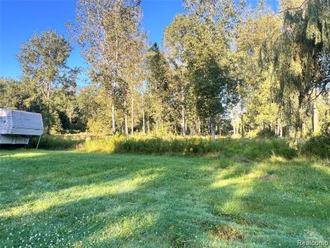 8085 W Newburg Road Exeter Township MI 48117