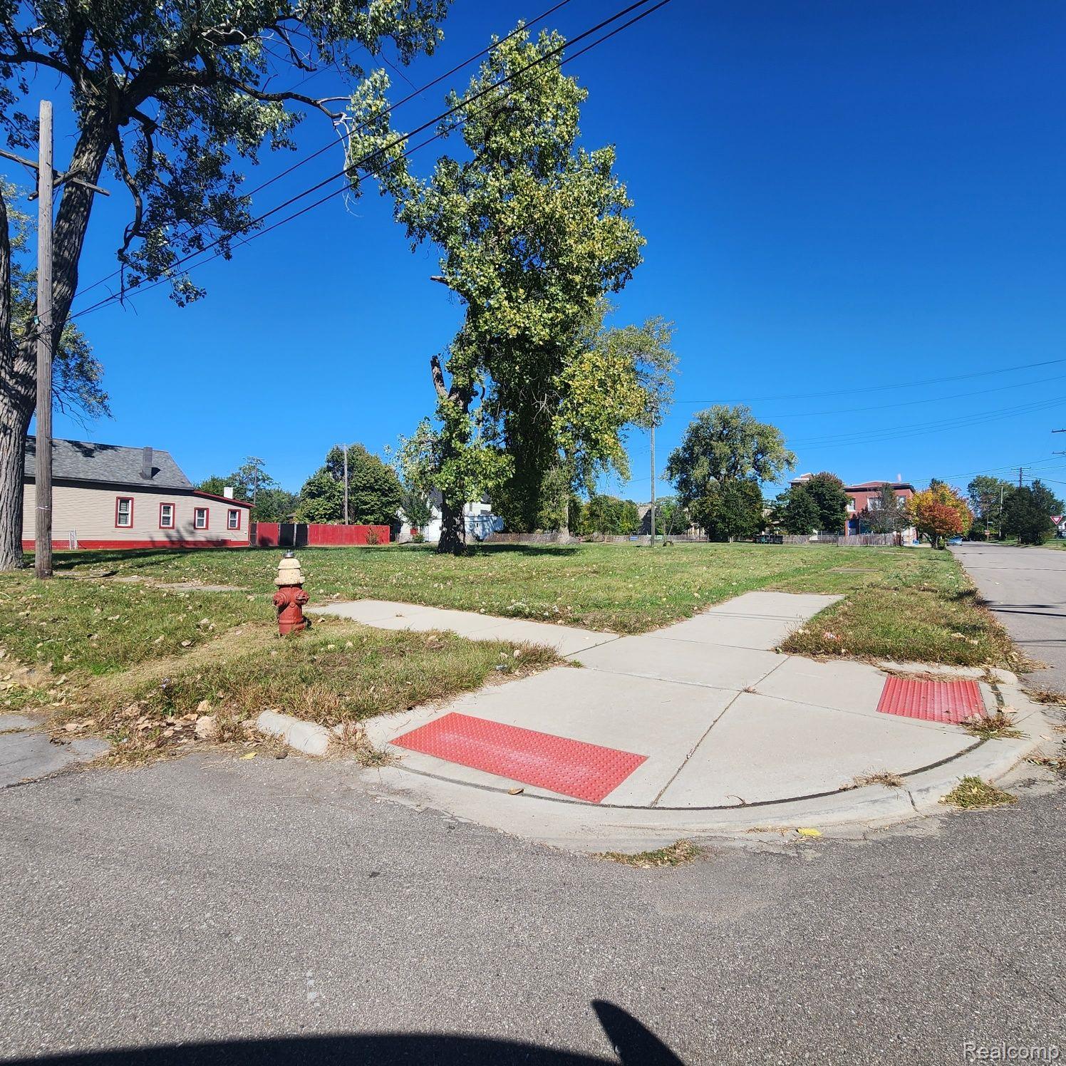2700 Huron Street Detroit City MI 48216