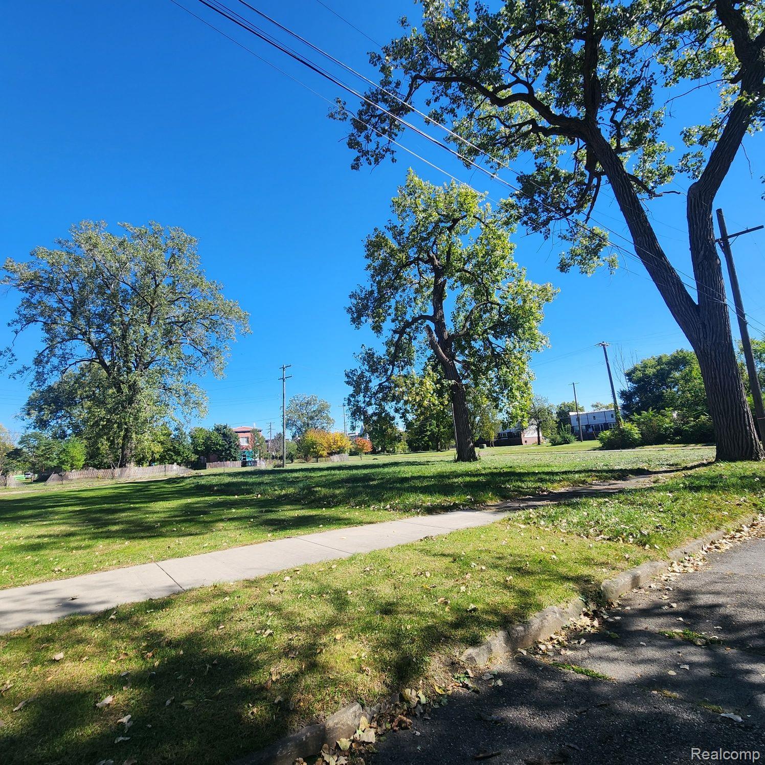 2700 Huron Street Detroit City MI 48216