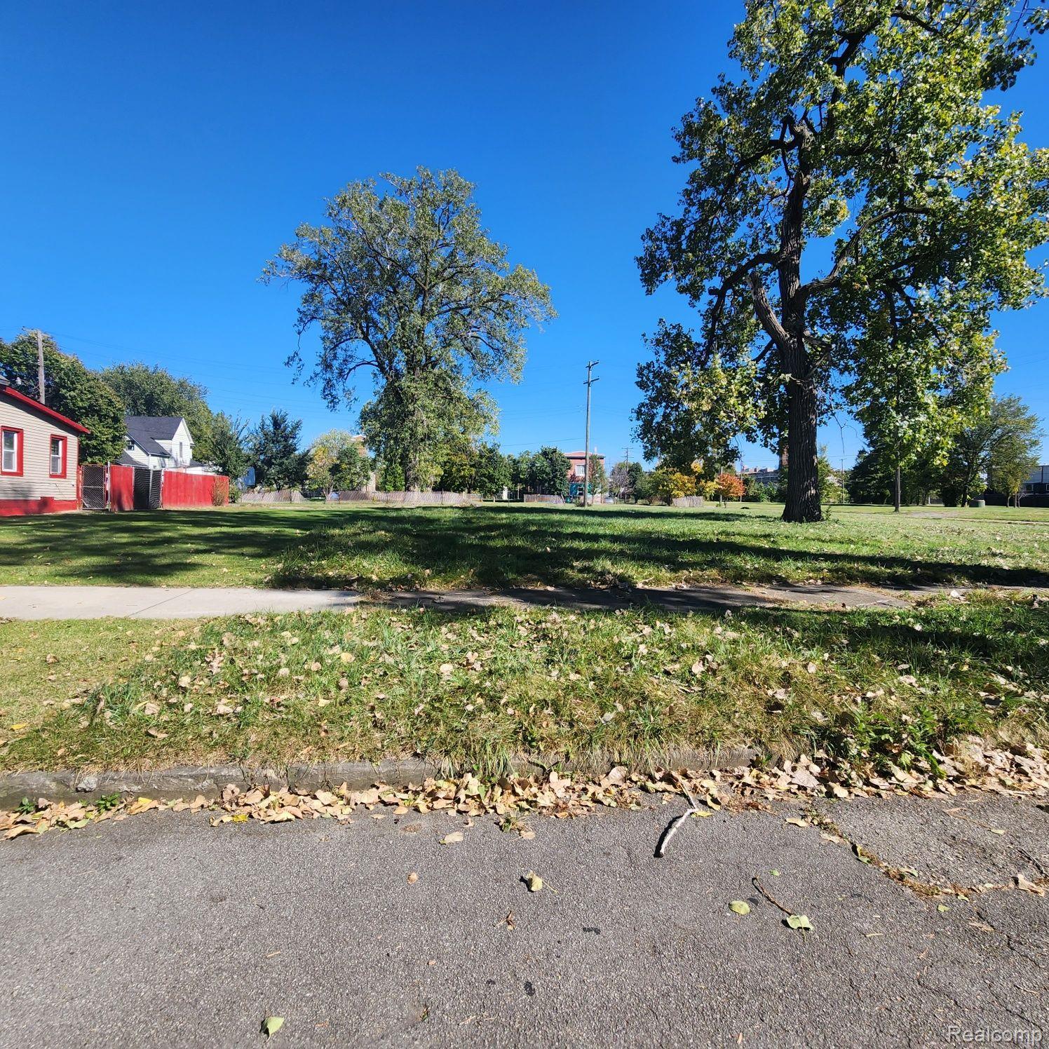 2700 Huron Street Detroit City MI 48216