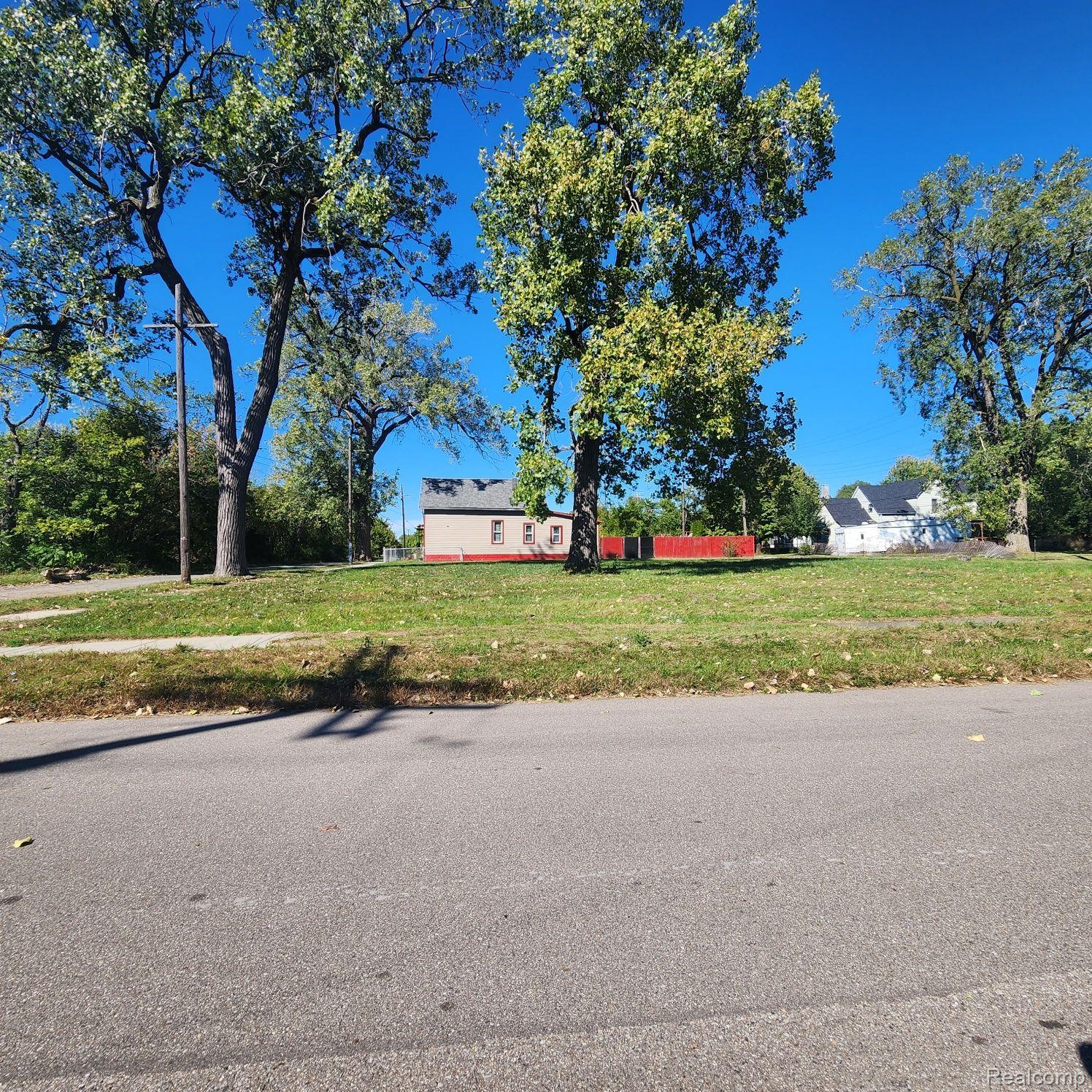 2700 Huron Street Detroit City MI 48216