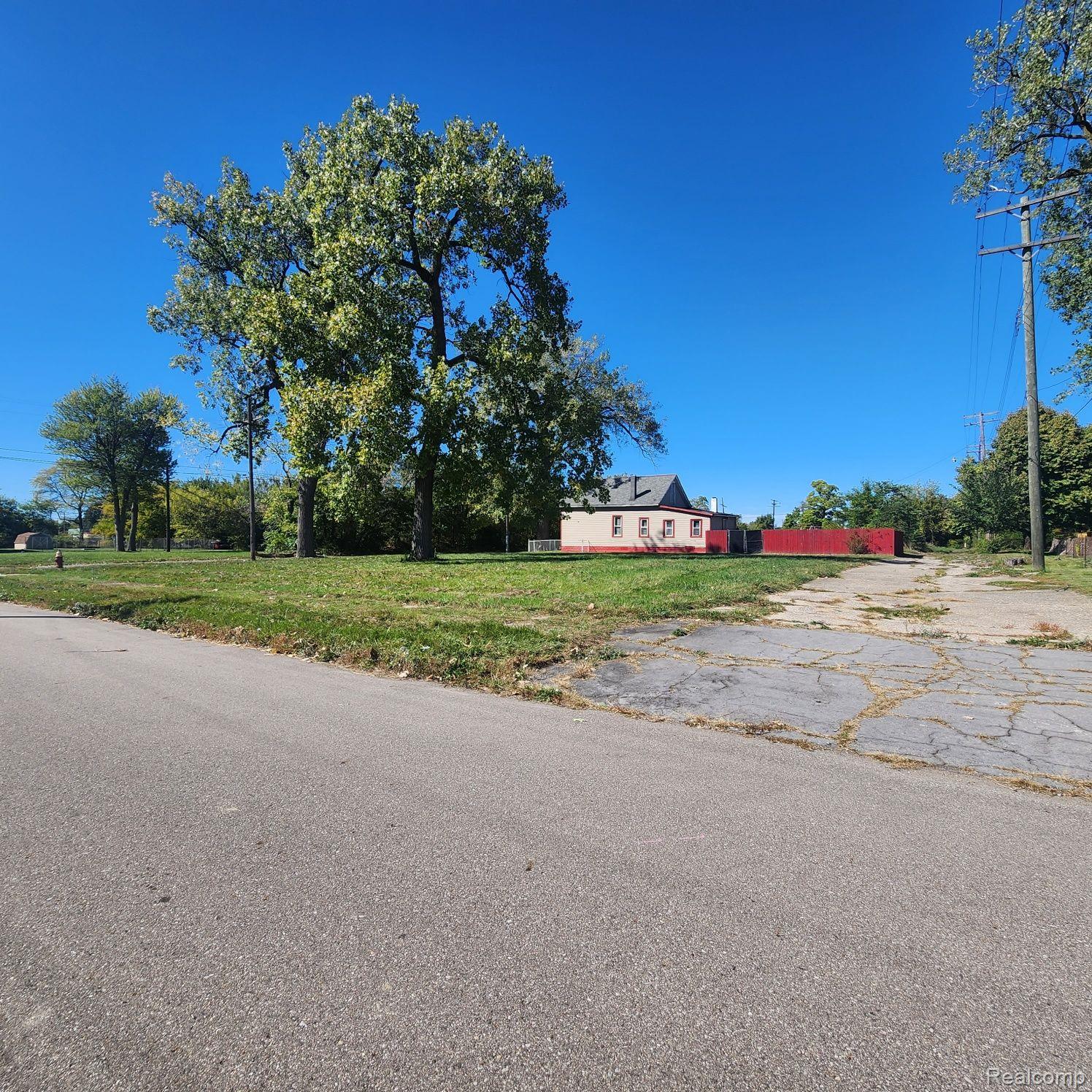 2700 Huron Street Detroit City MI 48216