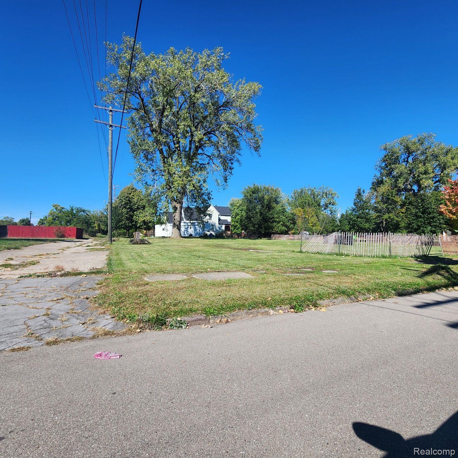 2700 Huron Street Detroit City MI 48216