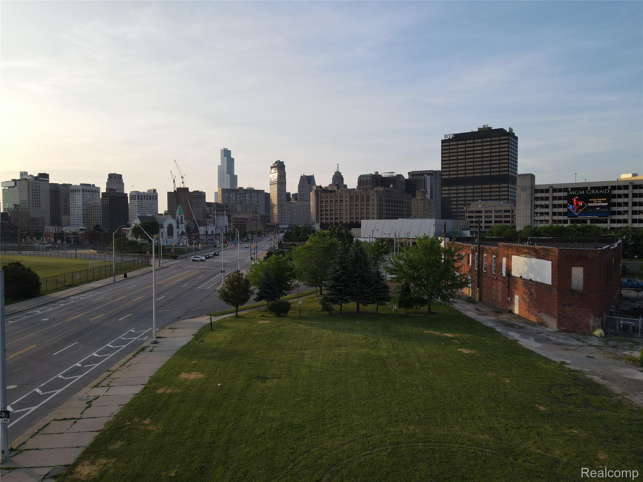 2402 4th Street Detroit City MI 48201