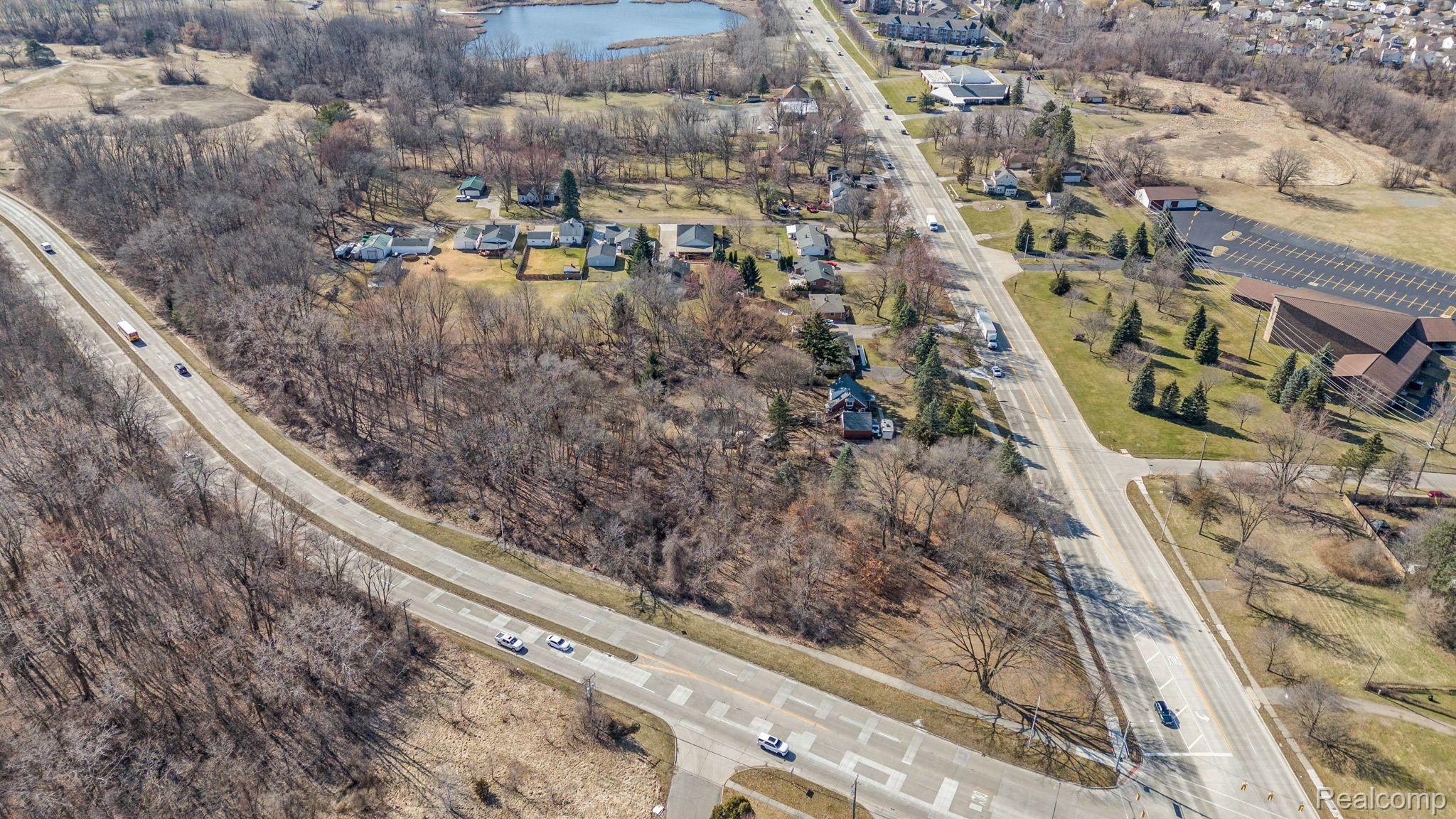 405 W Walton Boulevard Pontiac City MI 48340