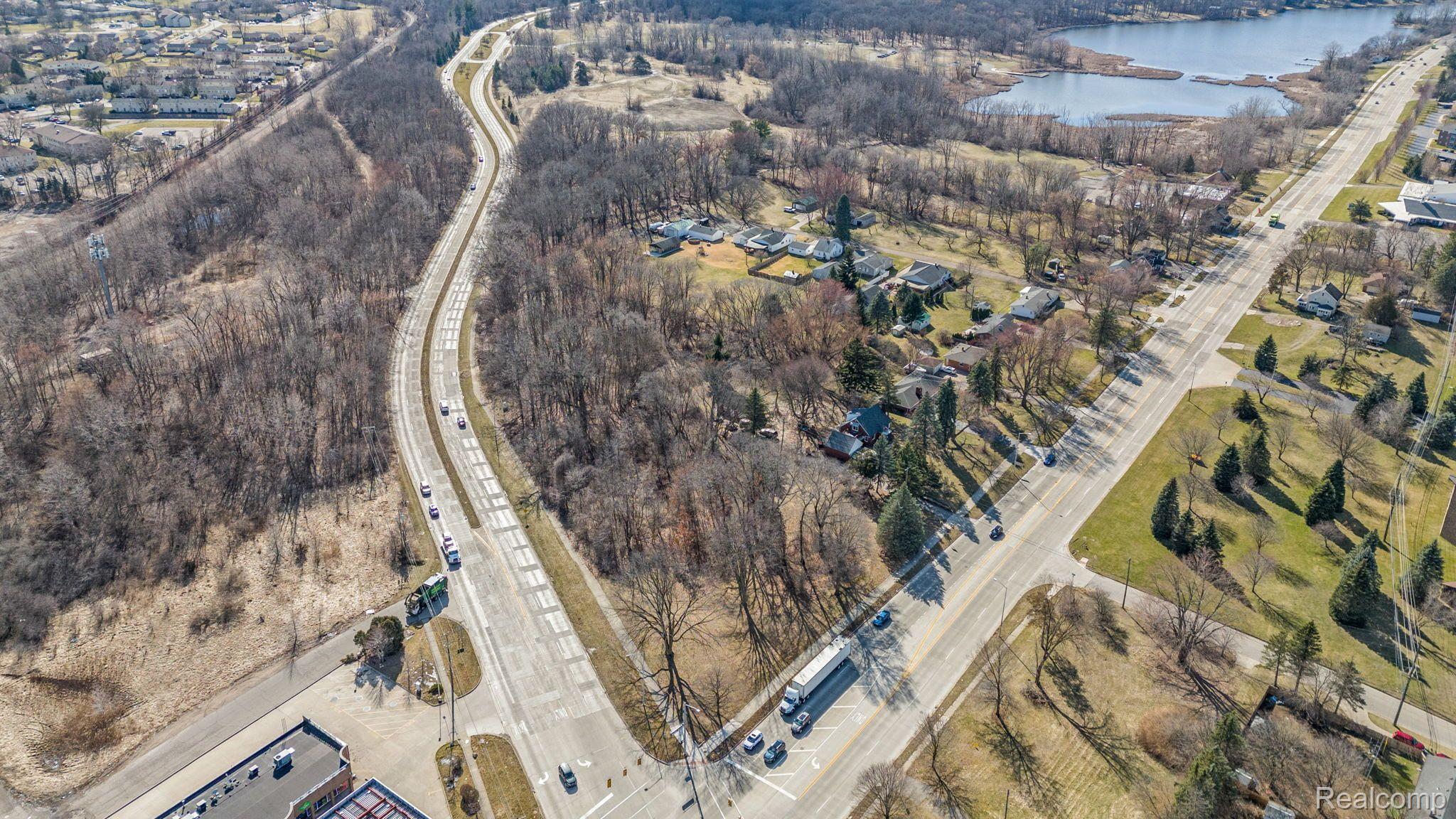 405 W Walton Boulevard Pontiac City MI 48340