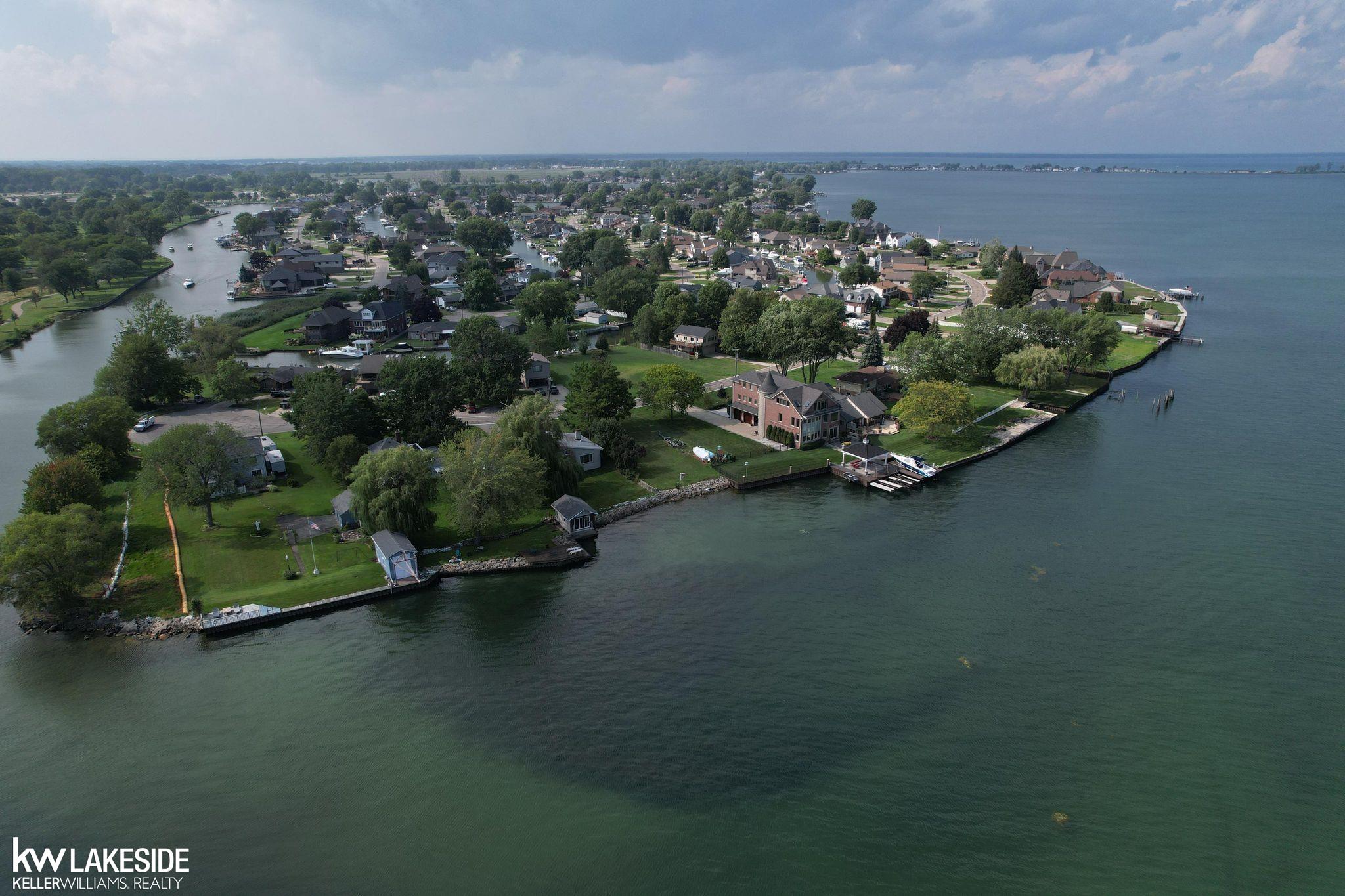 37384 Lakeshore Drive Harrison Charter Township MI 48045