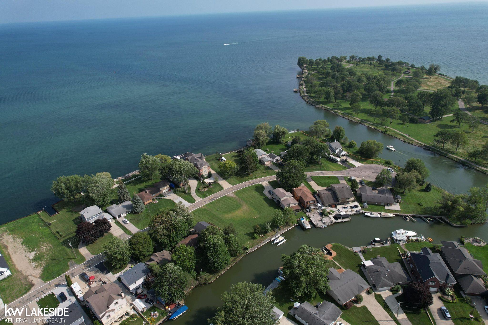 37384 Lakeshore Drive Harrison Charter Township MI 48045