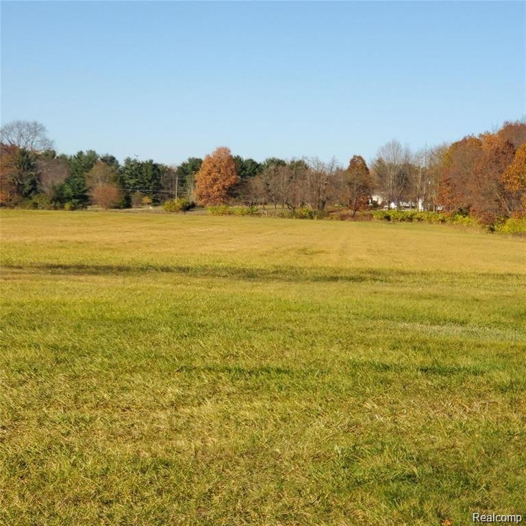 11124 Dexter Pinckney Road Putnam Township MI 48169