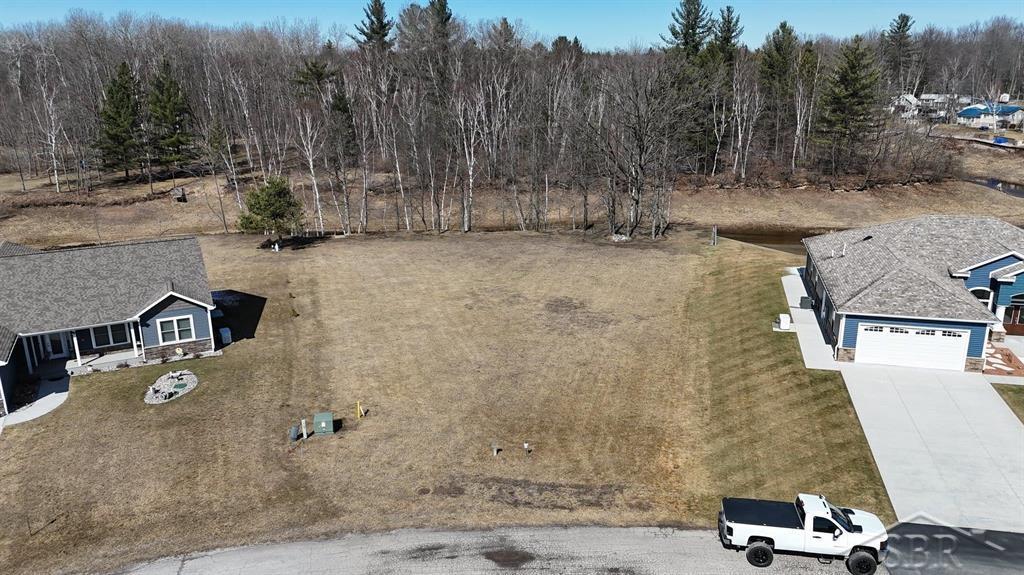 863 E Shoreline Drive Hope Township MI 48628