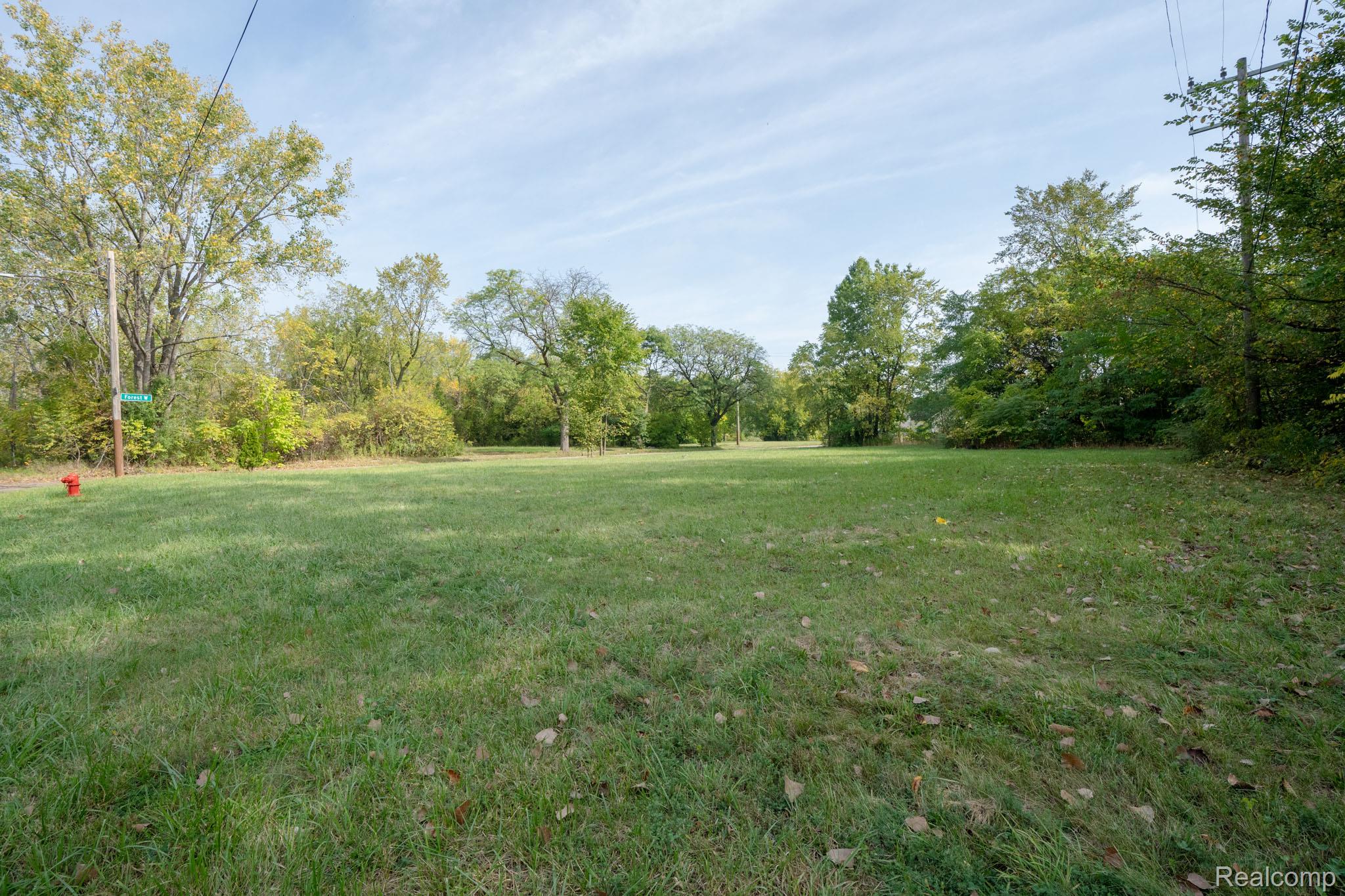 2647 W Forest Avenue Detroit City MI 48208