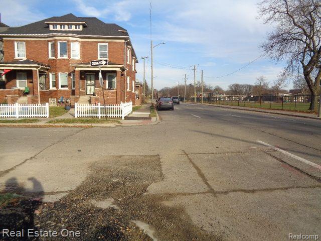 2401 Baldwin Street Detroit City MI 48214